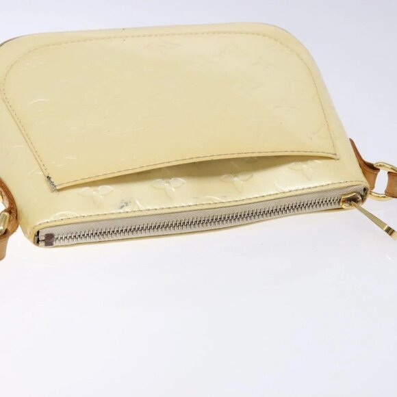 LOUIS VUITTON Monogram Vernis Minna Street Shoulder Bag Perle - Picture 9 of 15